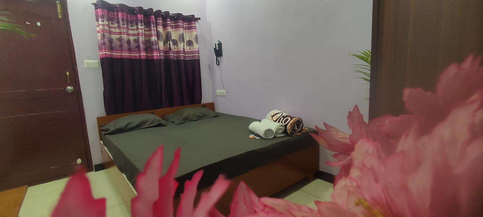 Adh Amilia Gardens Hotel Narasimharaja Puram Exterior photo